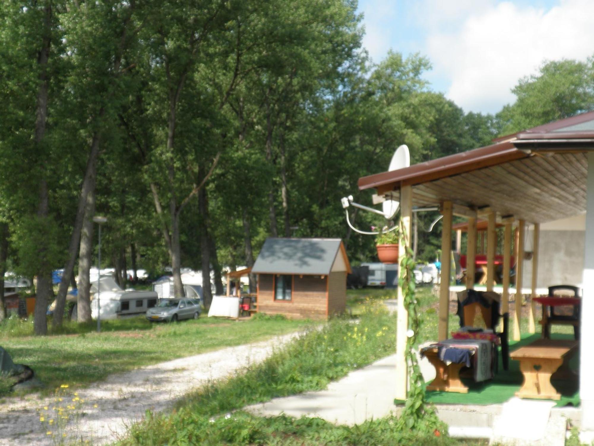 Family Bungalows & Camp Vrchlabí Habitación foto